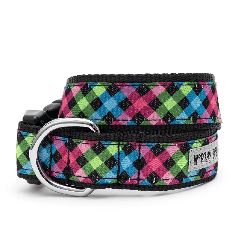  . **Cat clothes cute model**Carnival Check Dog Collar