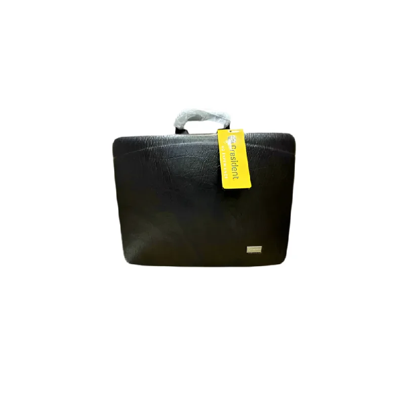 - Remote interactive pet feederMONSCA BREIF CASE M24302