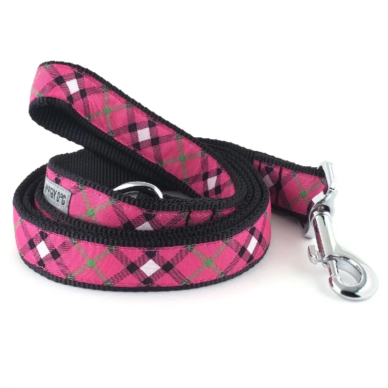  . **Dog traction rope is automatically retractable**Bias Plaid Dog Leash Hot Pink