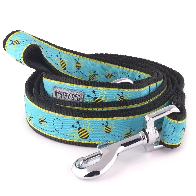  . **Pet traction rope is anti-explosion**Busy Bee Dog Leash