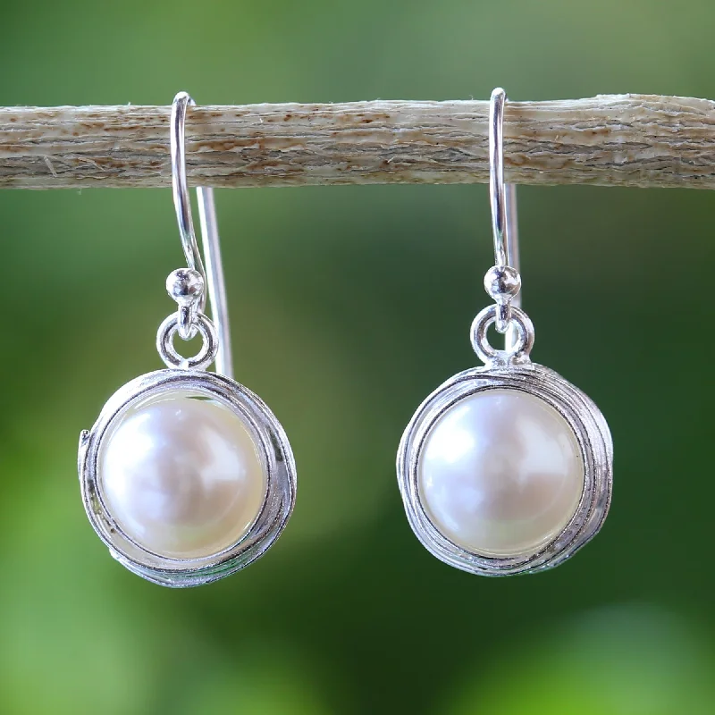 - Foldable and portable cat bagPearl Radiance Cultured Pearl Dangle Earrings from Thailand